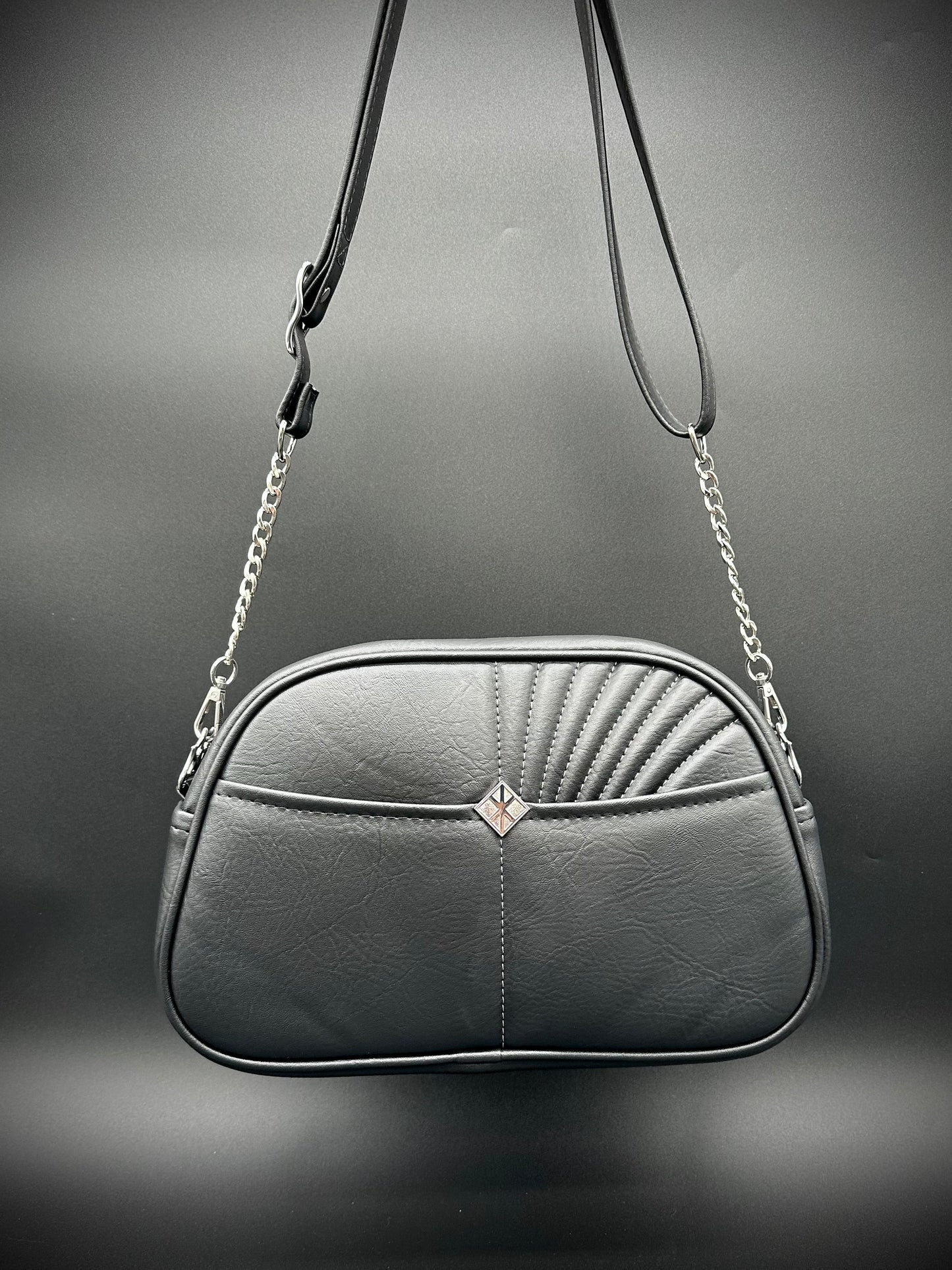 Bride Moxie - Boca Black & White Pearl - Collab with Ally Cat