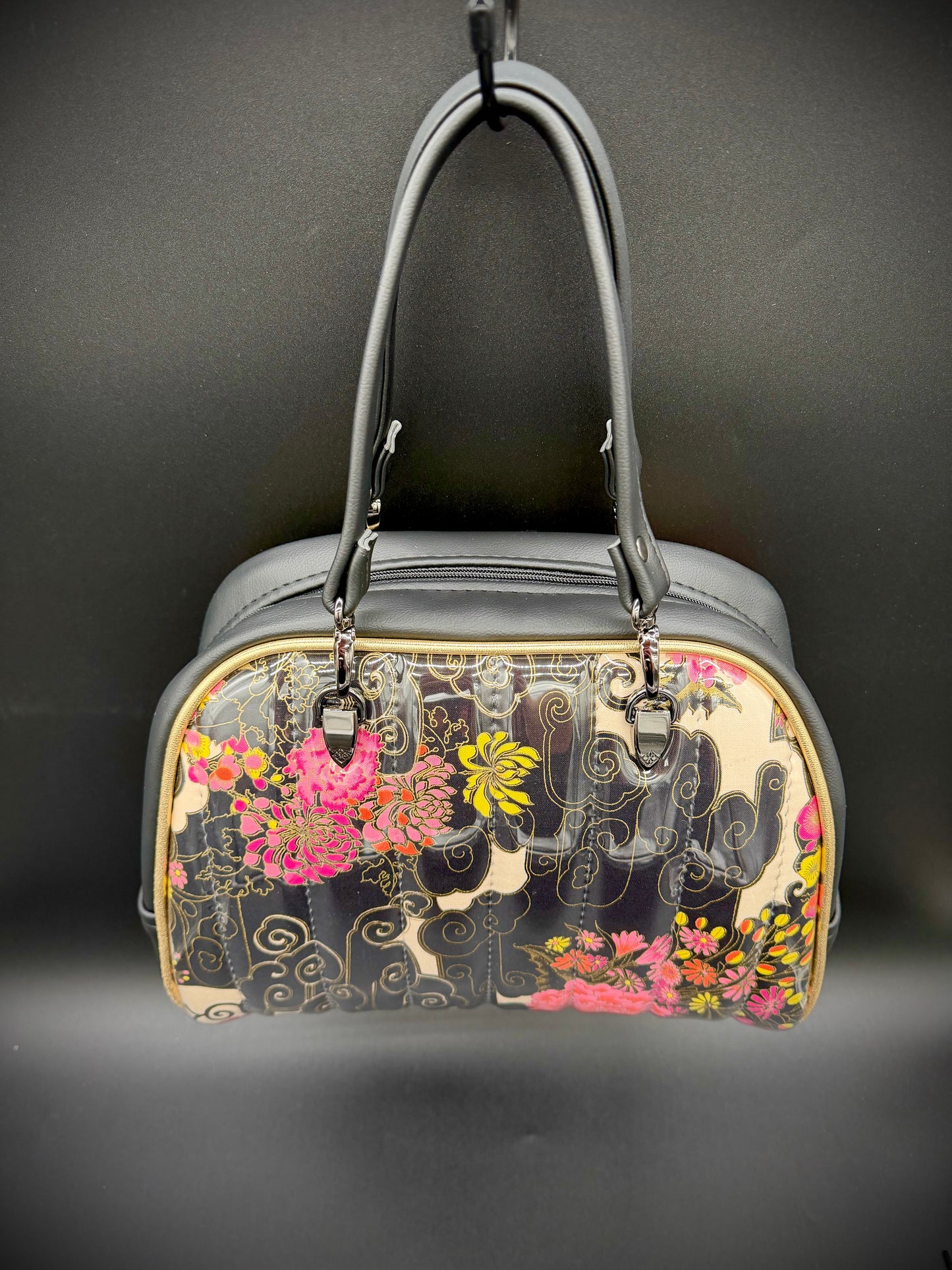 Linx - Alfred Shaheen Fabric with a Matte Black Vinyl & Gold Metallic Piping