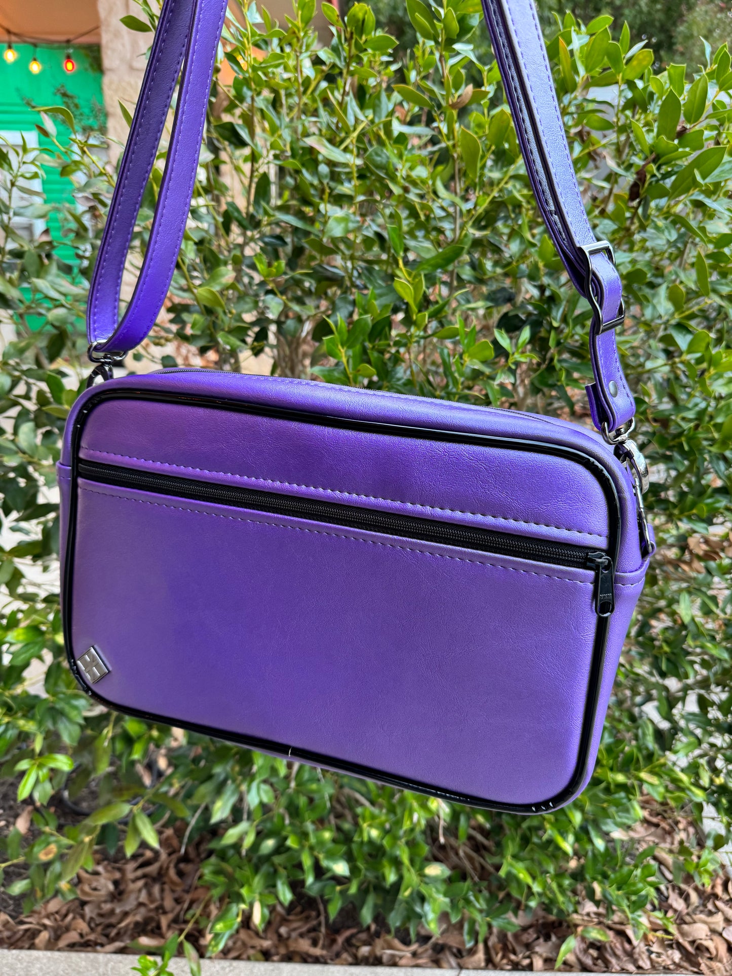 Angry Boxer - Purple Pearl