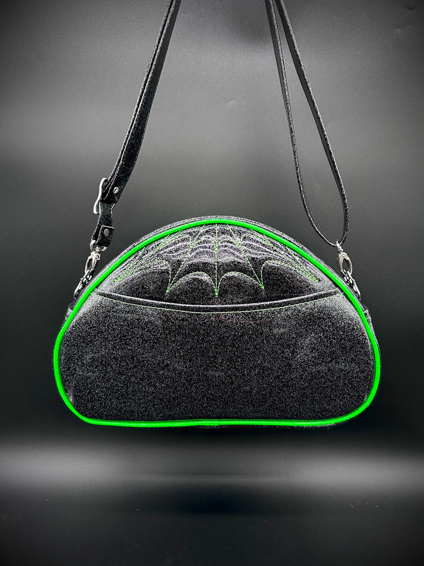 Bowler - Pompadour Skull & Crossbones