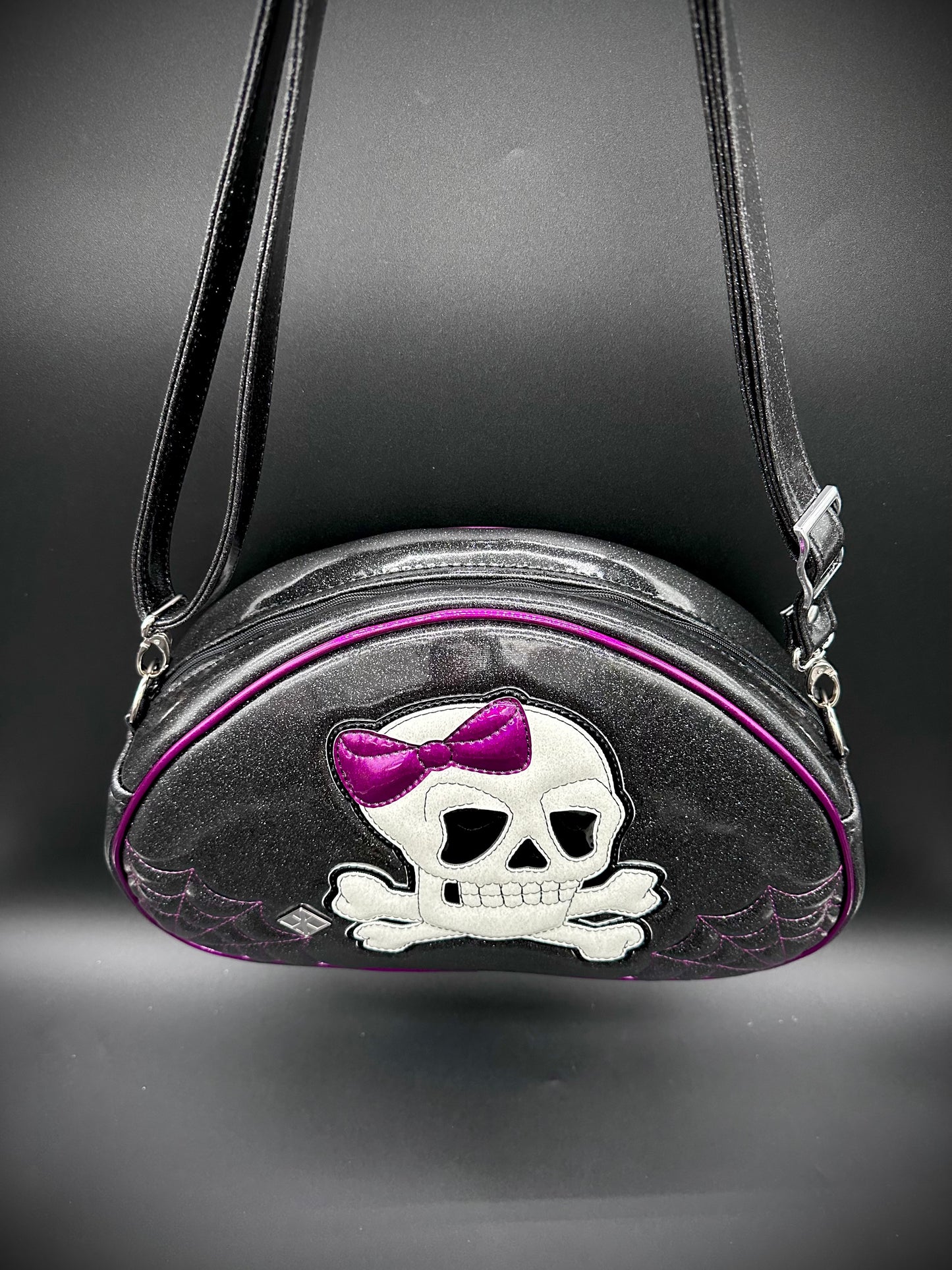 Bowler - Bow Skull & Crossbones