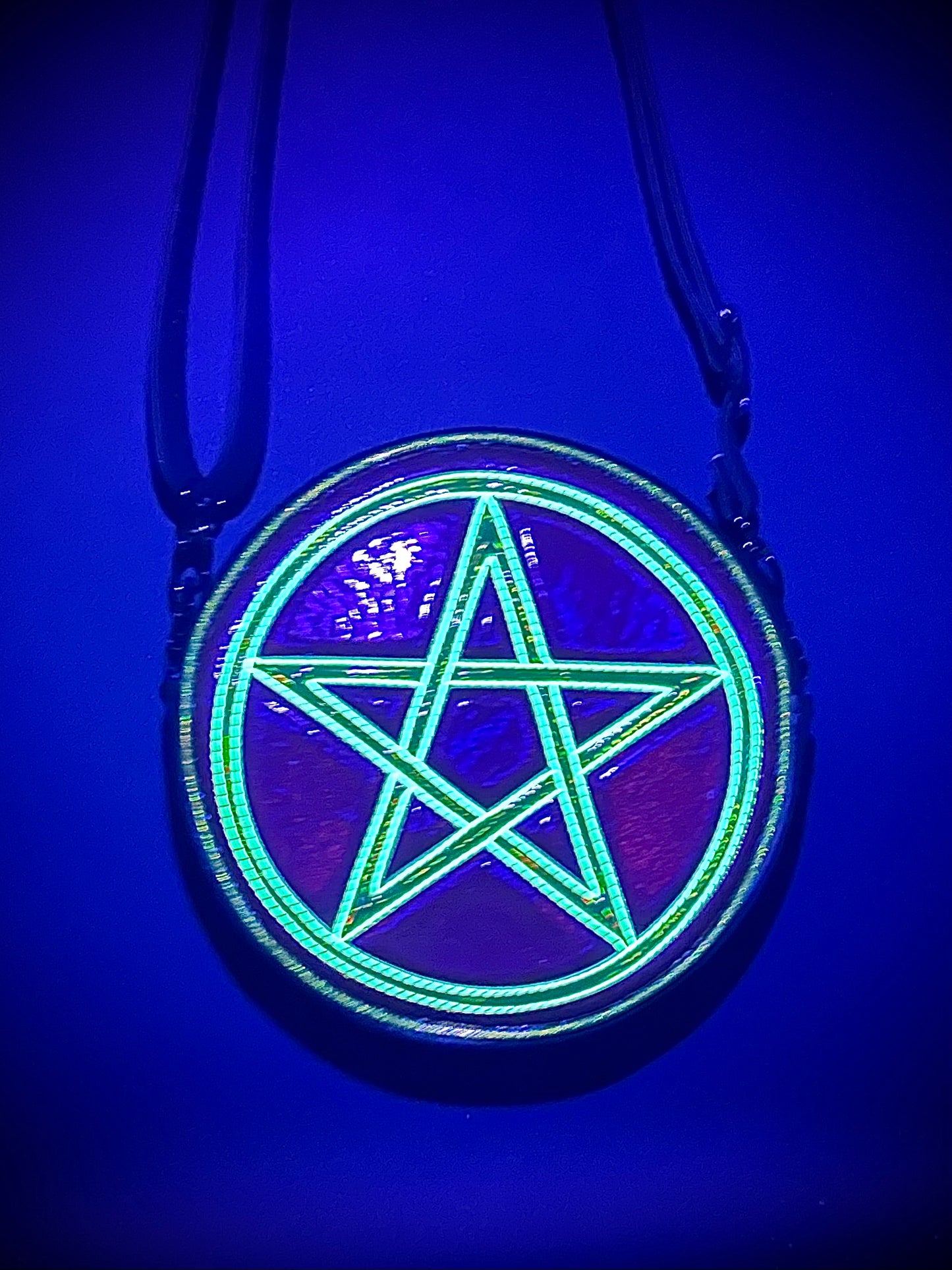 10" Pentagram Circle - Heidi Black, Lime Holo, Plum Holo