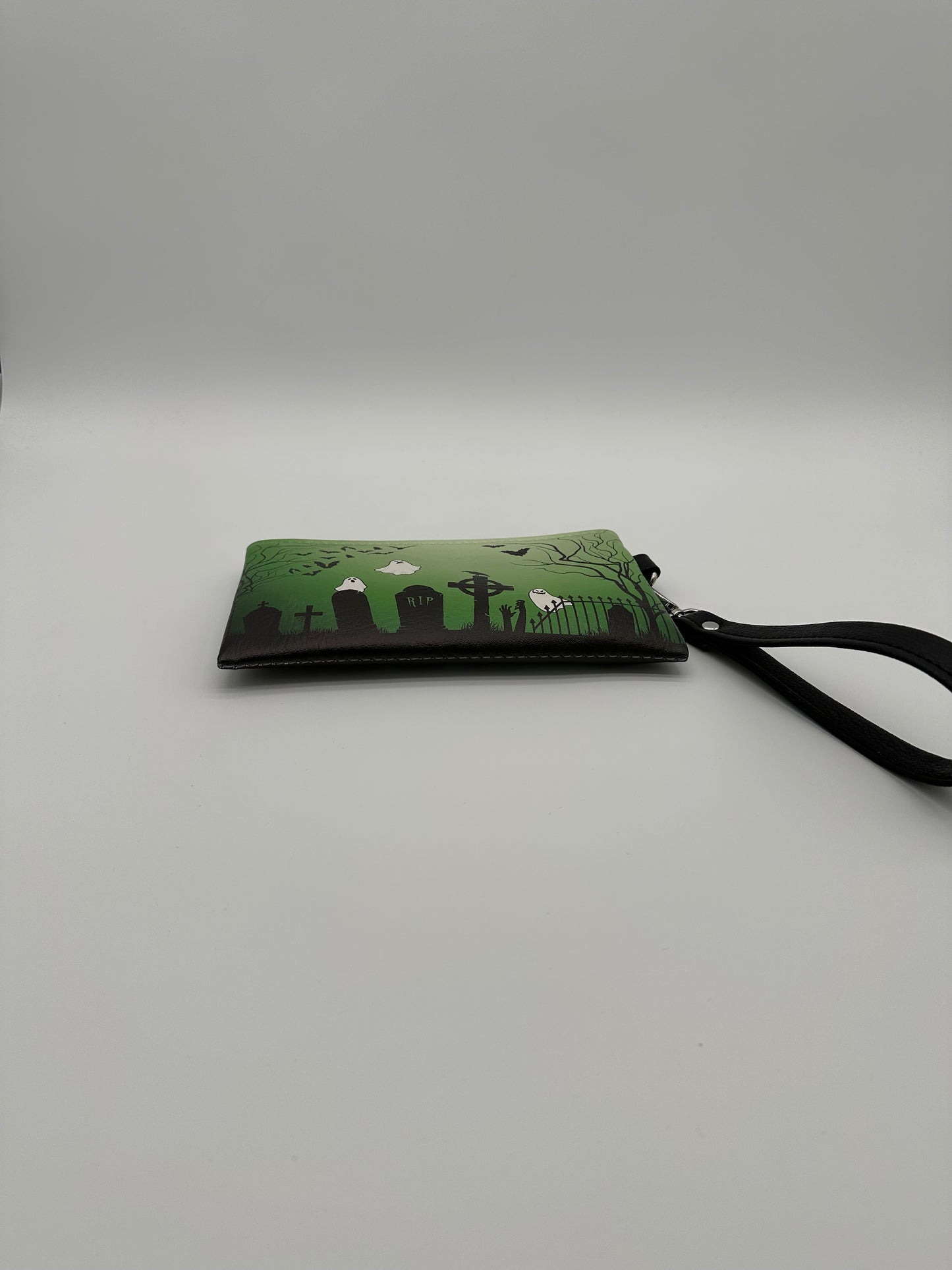 Graveyard Wristlet - Green on White Pearl