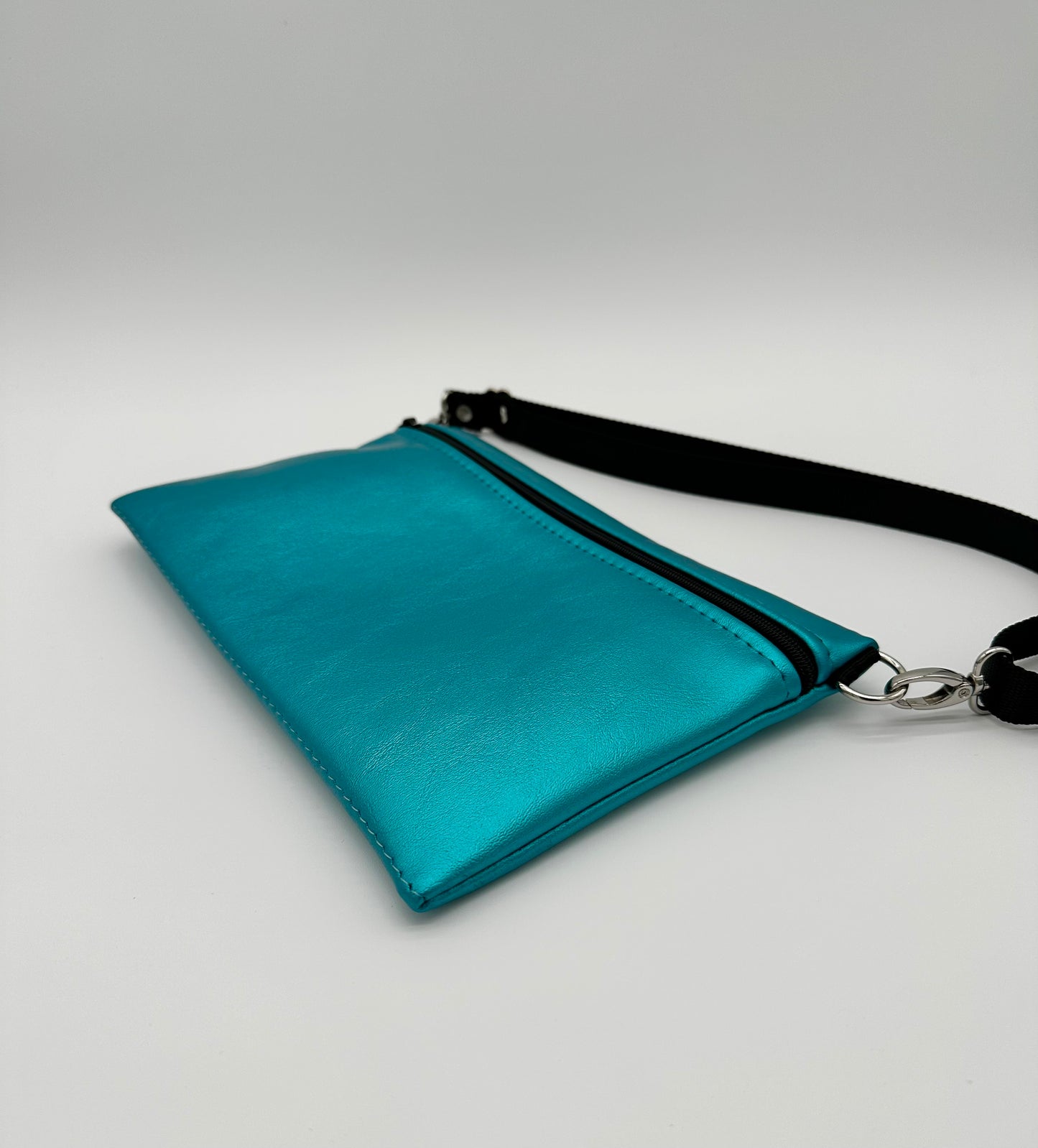 Hip Pack - Turquoise Pearl Vinyl - No Stitching