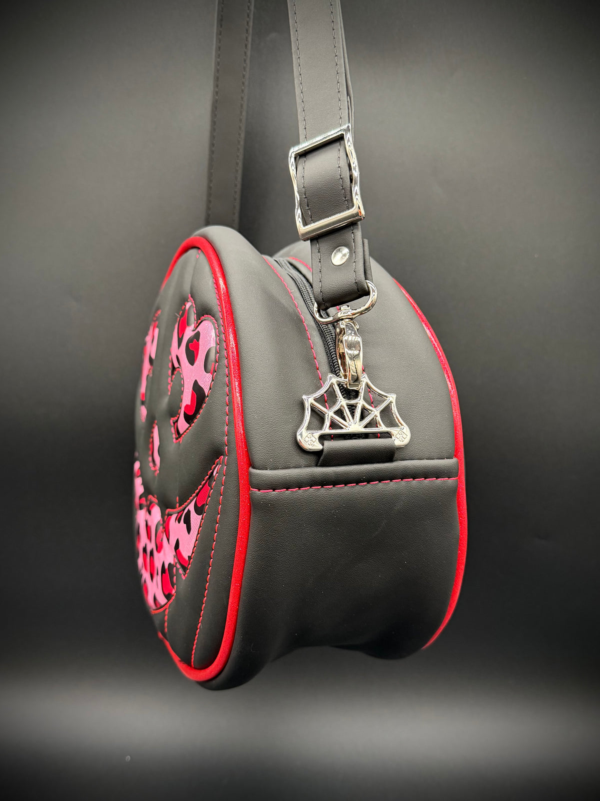 Heart Pumps MID Cruiser - Flat Black & Large Leopard Print in Pink