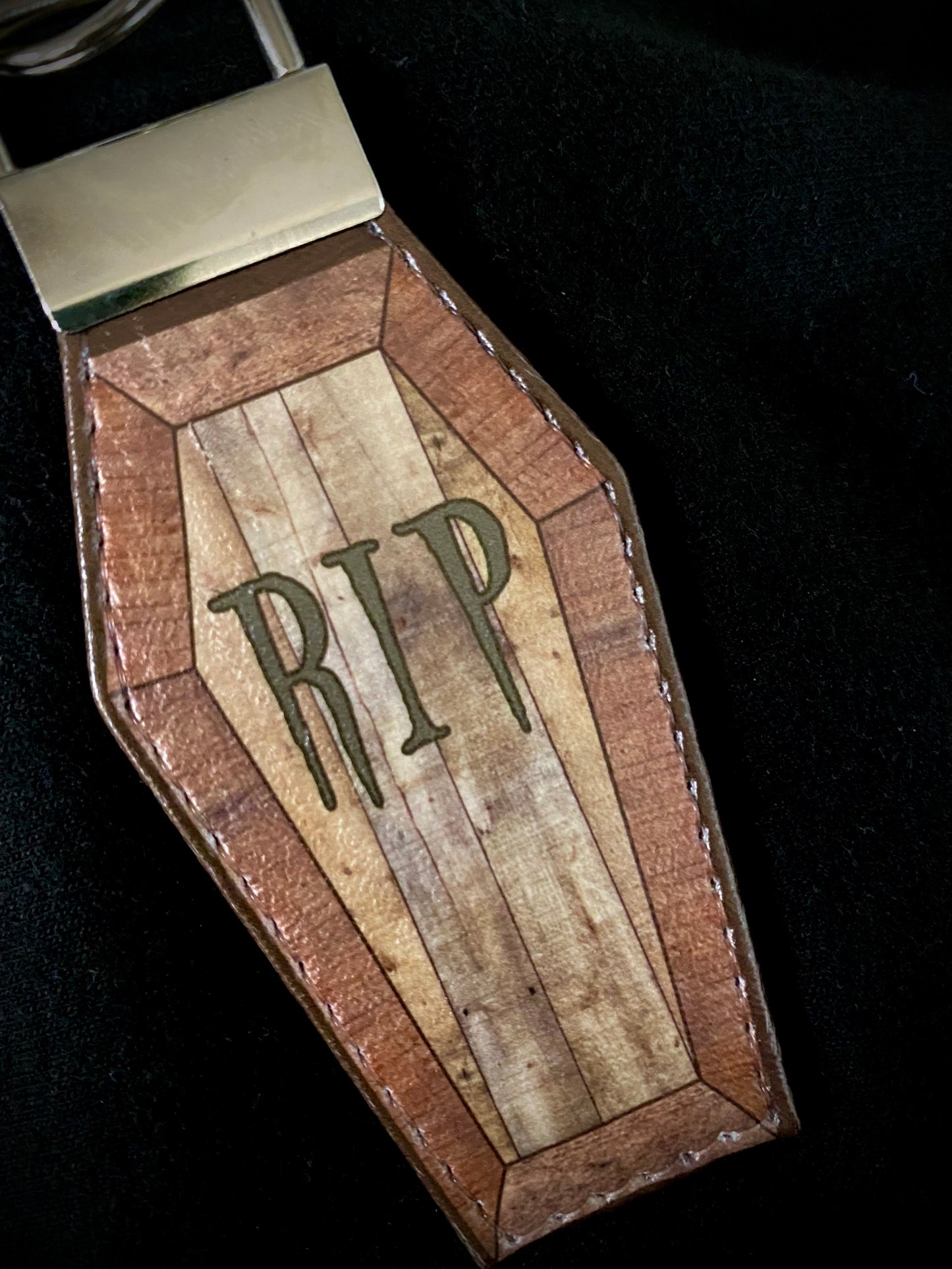 Keychain-Coffin with RIP